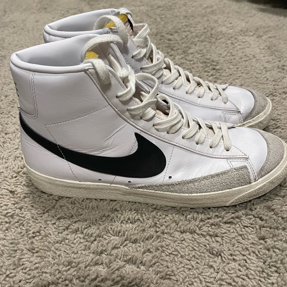 Nike Men’s blazer Mid 77 vintage